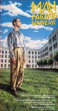 Hombre mirando al sudeste