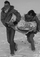 Jeśli on cię nie zagryzie, to ja cię zastrzelę...