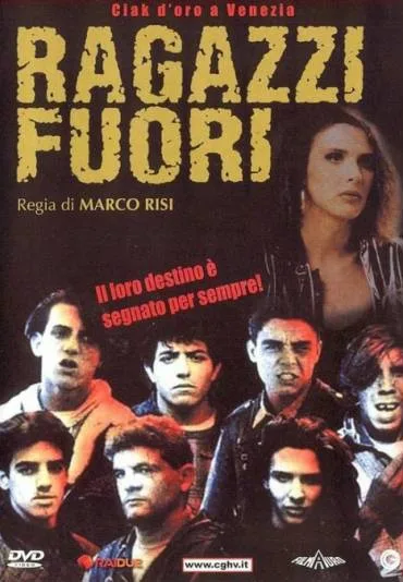 Ragazzi fuori