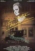 W obrotowych drzwiach